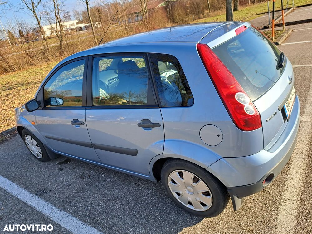 Ford Fiesta 1.3 Ambiente - 13