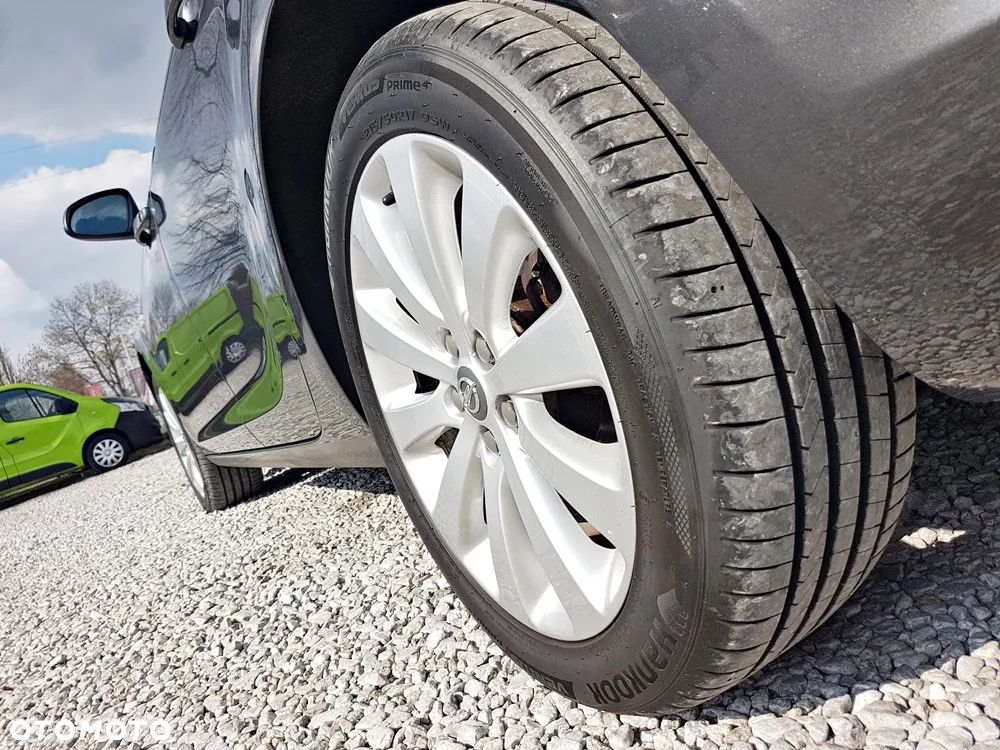 Opel Astra 1.4 Turbo Color Edition - 33