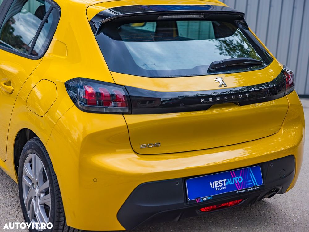 Peugeot 208 1.2 L PureTech STT Active - 39