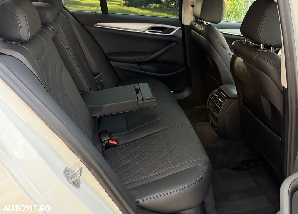 BMW Seria 5 530e AT PHEV - 11
