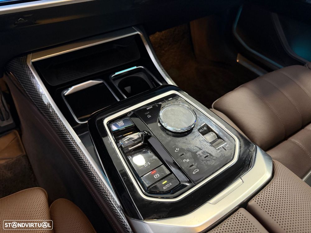 BMW 760 M760e xDrive - 15