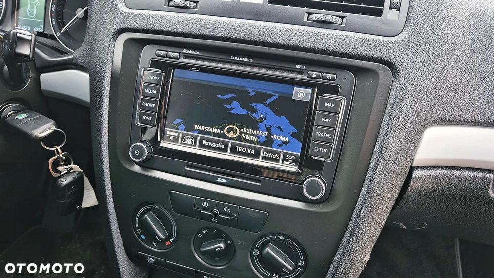 Skoda Octavia 1.6 Family Plus - 38