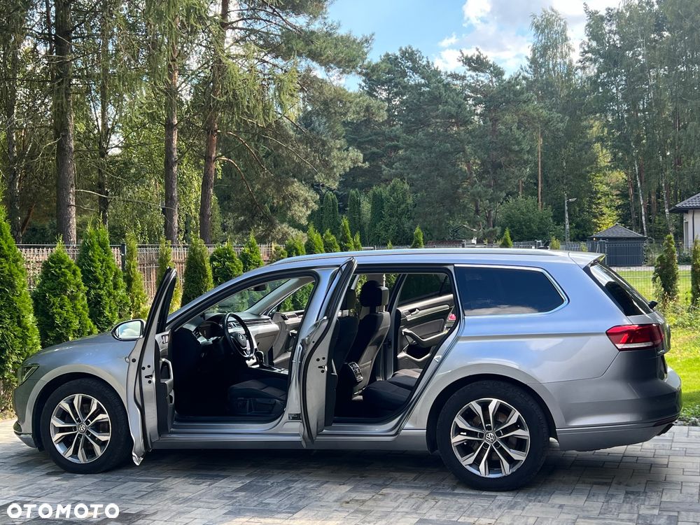 Volkswagen Passat - 9