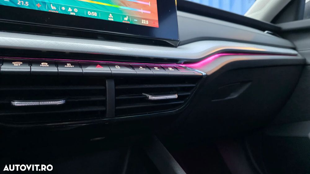 Skoda Octavia Combi 2.0 TDI DSG Tour - 39