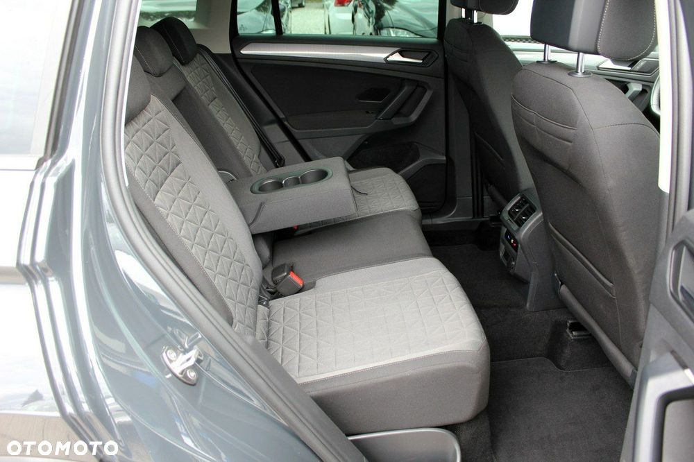 Volkswagen Tiguan - 9