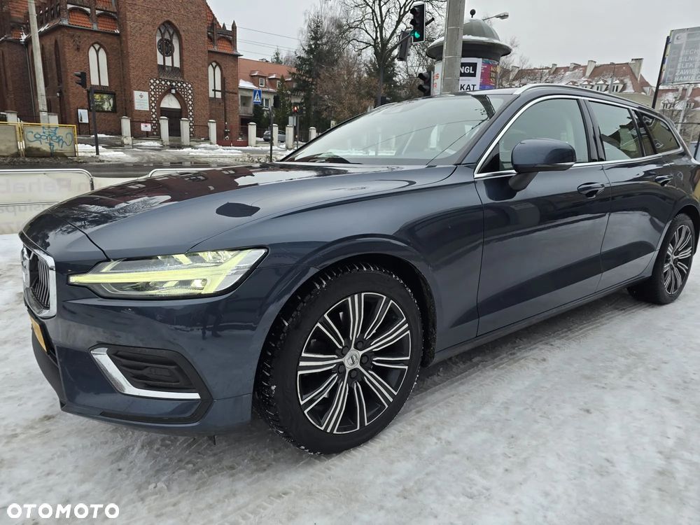 Volvo V60 T4 Geartronic R-Design - 2