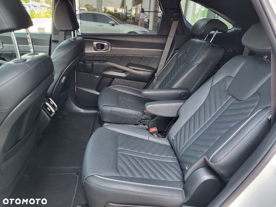 Kia Sorento - 30