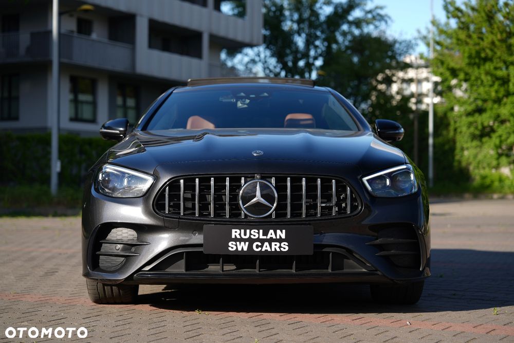 Mercedes-Benz Klasa E 220 d 4Matic 9G-TRONIC AMG Line - 2
