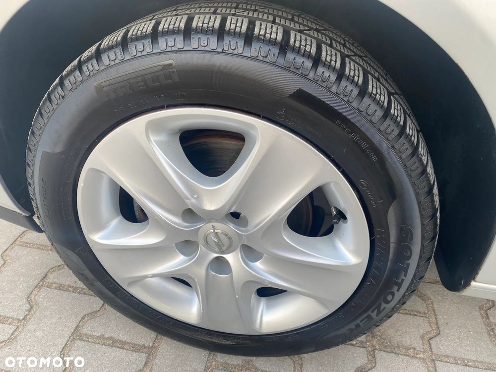 Opel Astra 1.4 Enjoy - 29