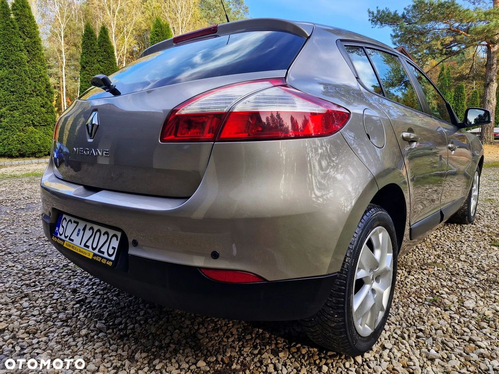 Renault Megane 2010 photo 4