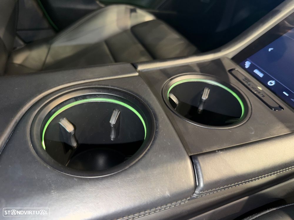 Porsche Taycan Cross Turismo 4S - 46