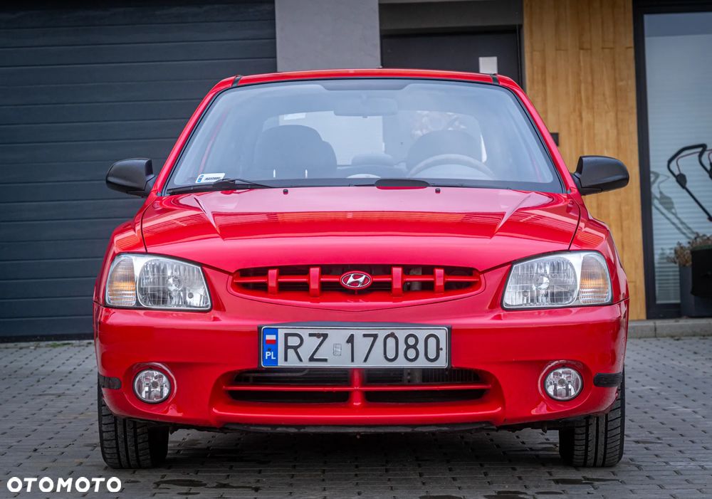 Hyundai Accent - 5