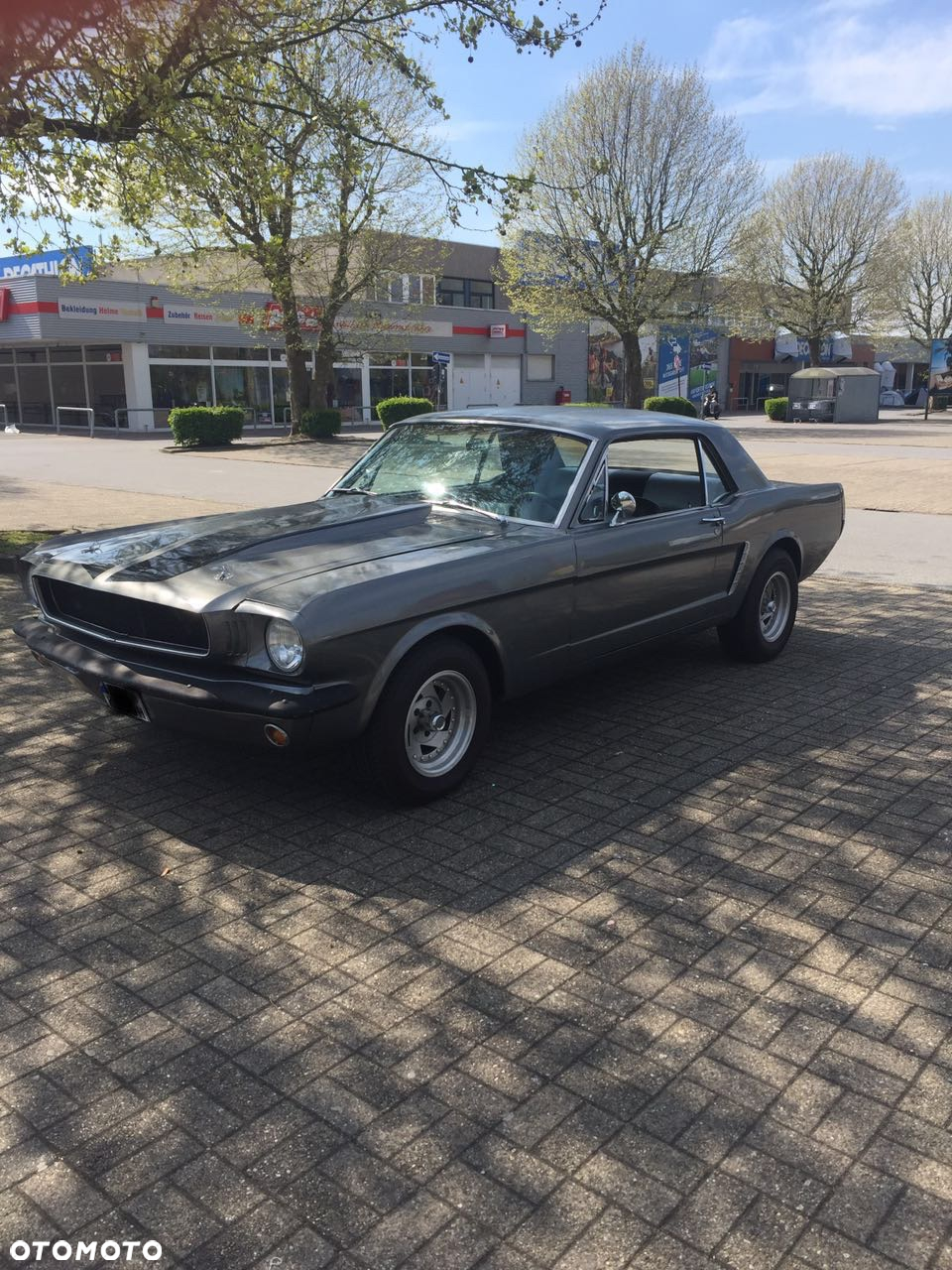 Ford Mustang - 11