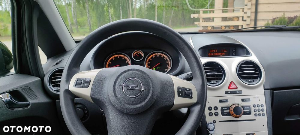 Opel Corsa 1.4 16V Silverline - 14