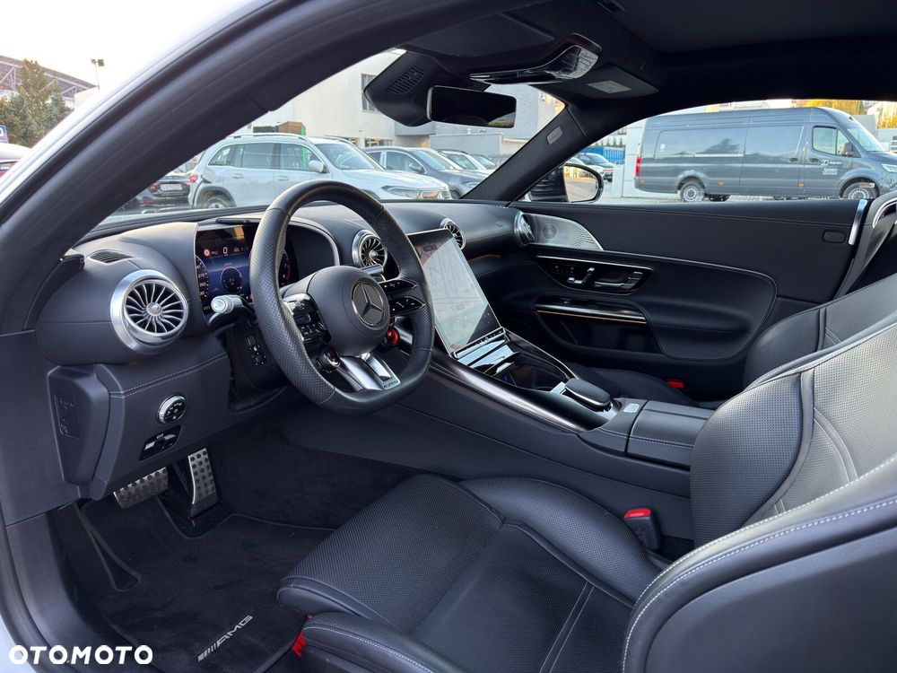 Mercedes-Benz AMG GT 55 4MATIC+ - 17