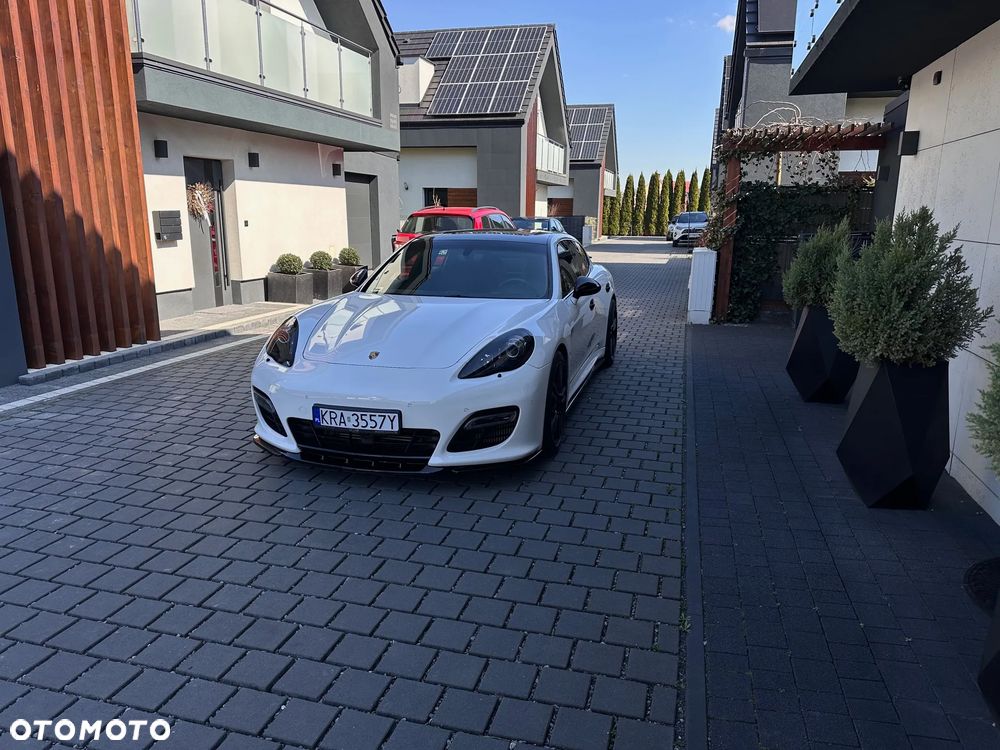 Porsche Panamera Turbo - 13