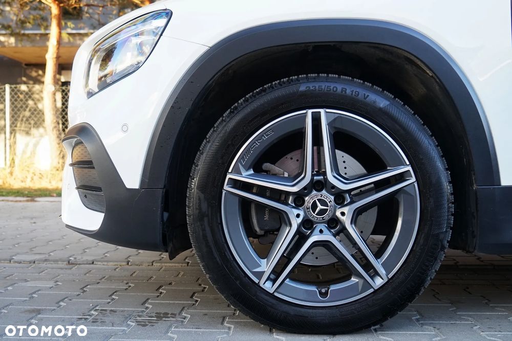 Mercedes-Benz GLB 200 AMG Line 7G-DCT - 5