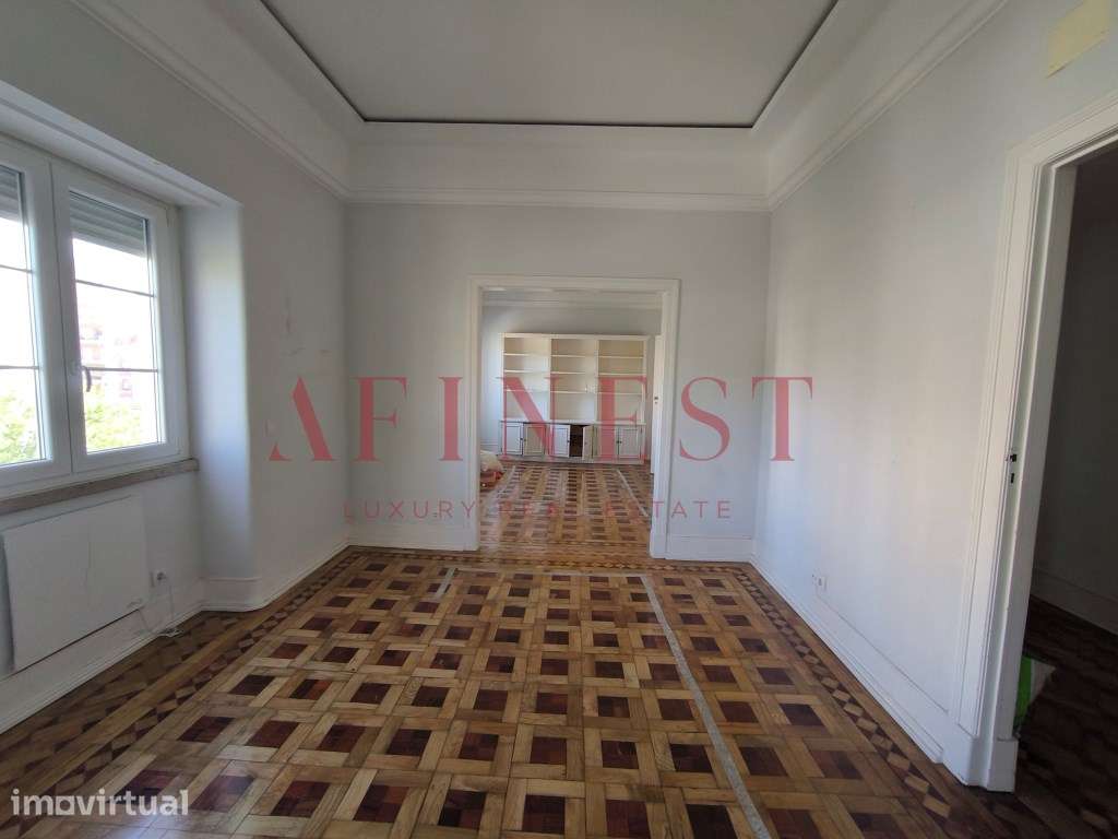 APARTAMENTO T5 - AVENIDAS NOVAS - Grande imagem: 2/17