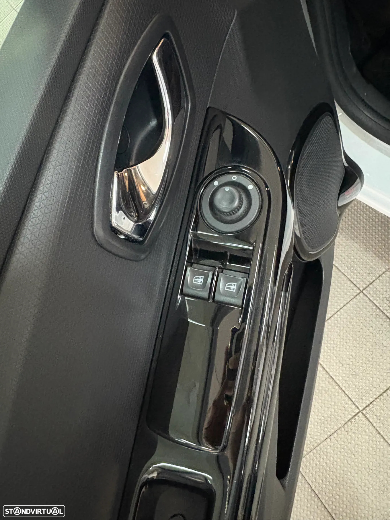 Renault Clio Sport Tourer (Energy) dCi 90 Start & Stop LIMITED - 16
