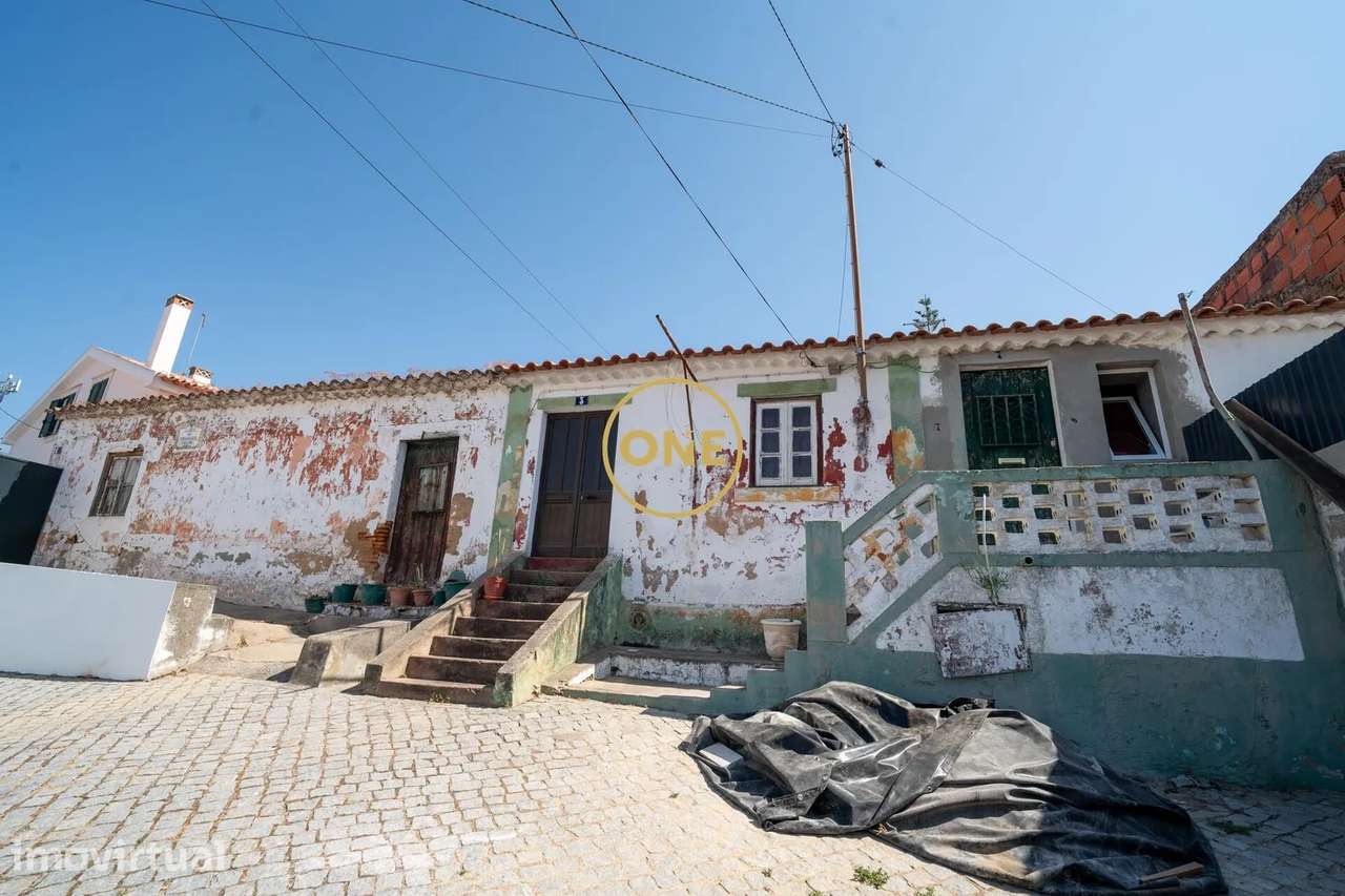 Moradia para restaurar na Chamusca - Excelente Localização - Grande imagem: 2/12
