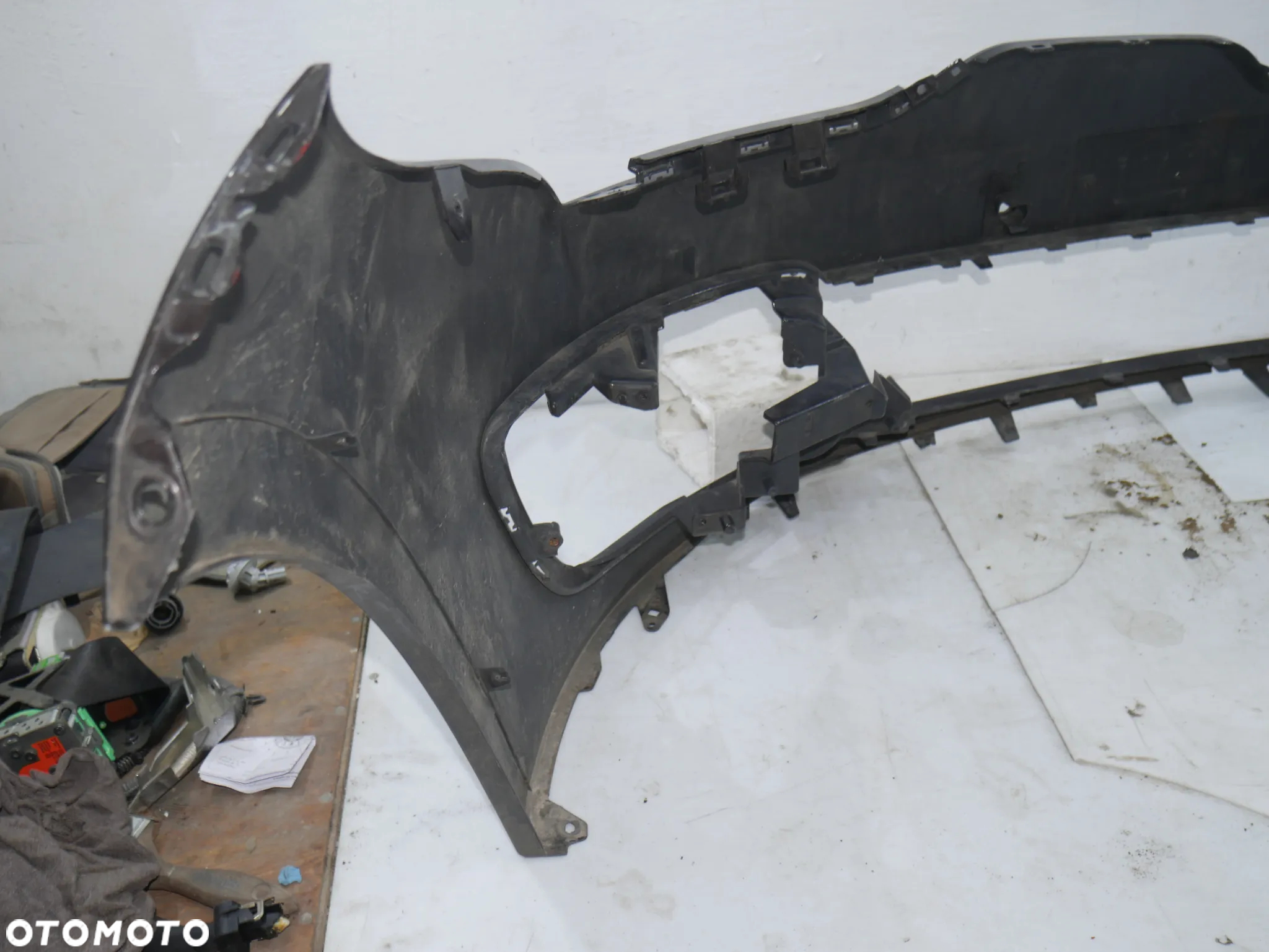 zderzak PRZÓD przedni Megane III Lift 620221121R - 7