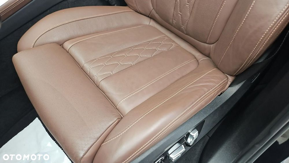 BMW X5 - 12