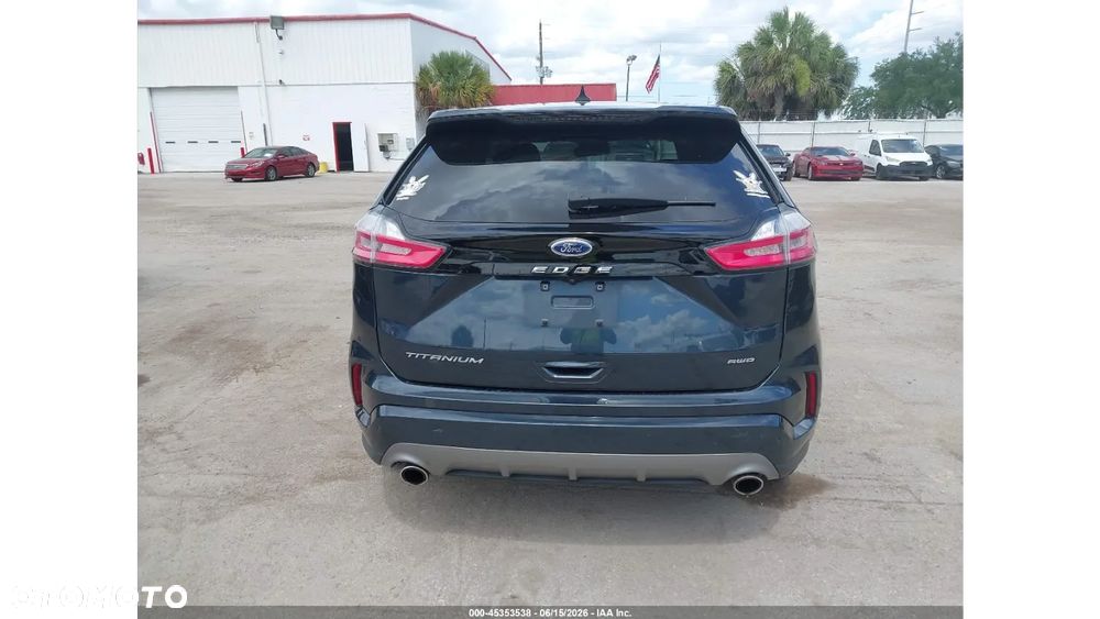 Ford Edge - 8