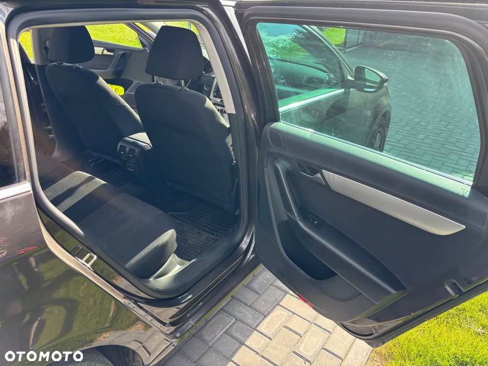 Volkswagen Passat 1.6 TDI BlueMotion - 24