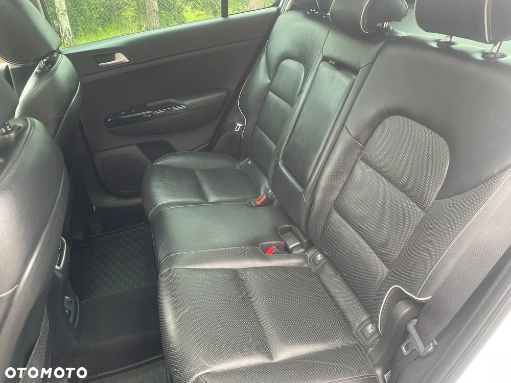 Kia Sportage 2,0 CRDI AWD Platinum - 23