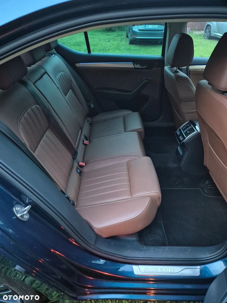 Skoda Superb 2.0 TDI SCR L&K DSG - 20