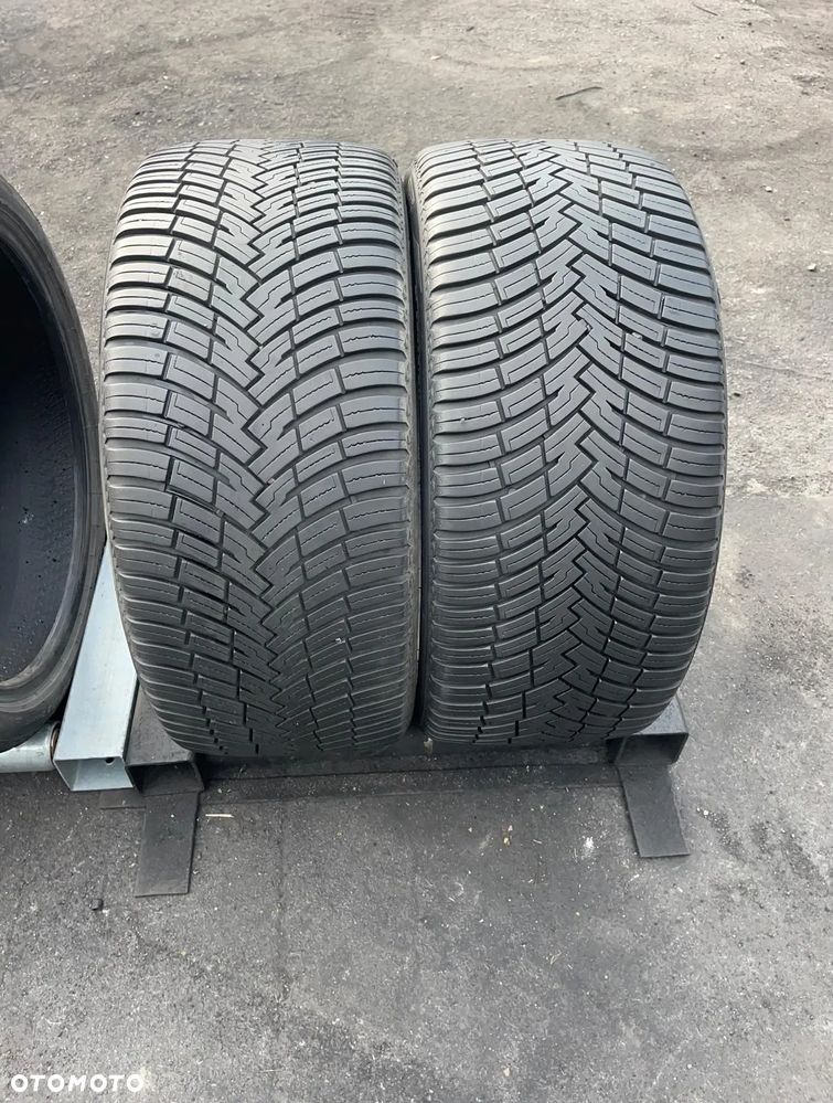 245/35 R19 93Y Pirelli Cinturato SF2 All Season - 1