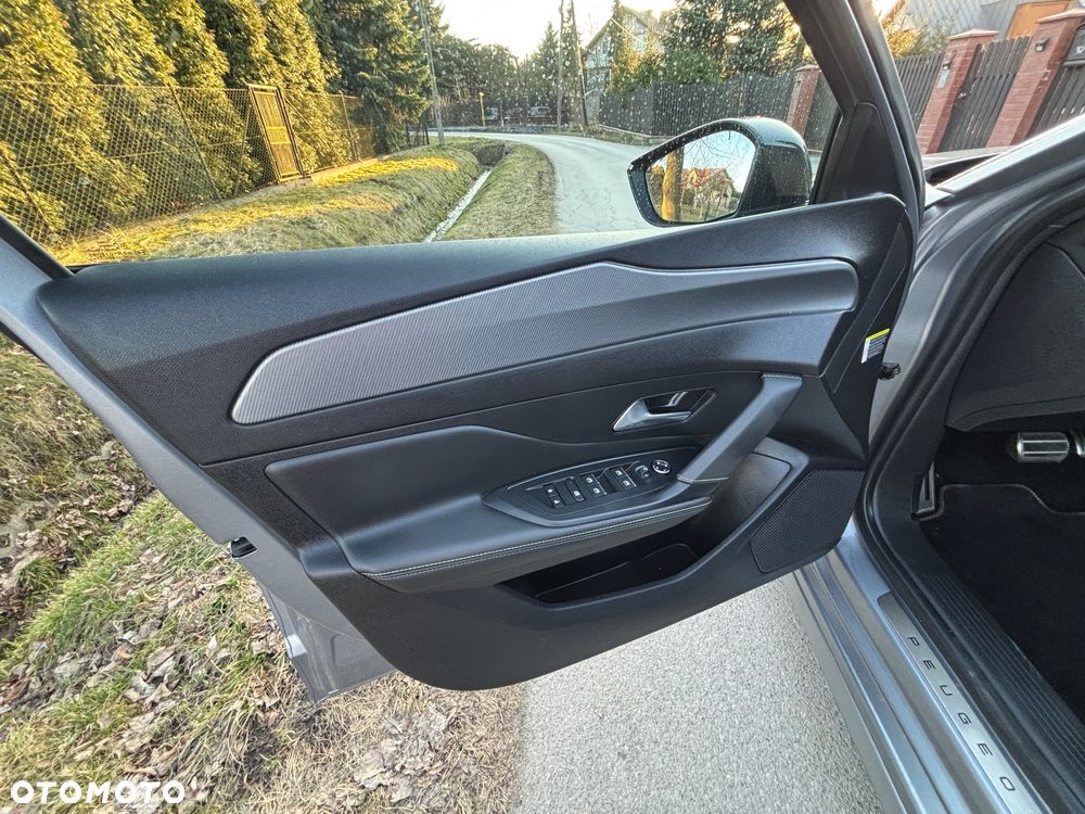 Peugeot 308 1.2 PureTech GPF GT S&S EAT8 - 12