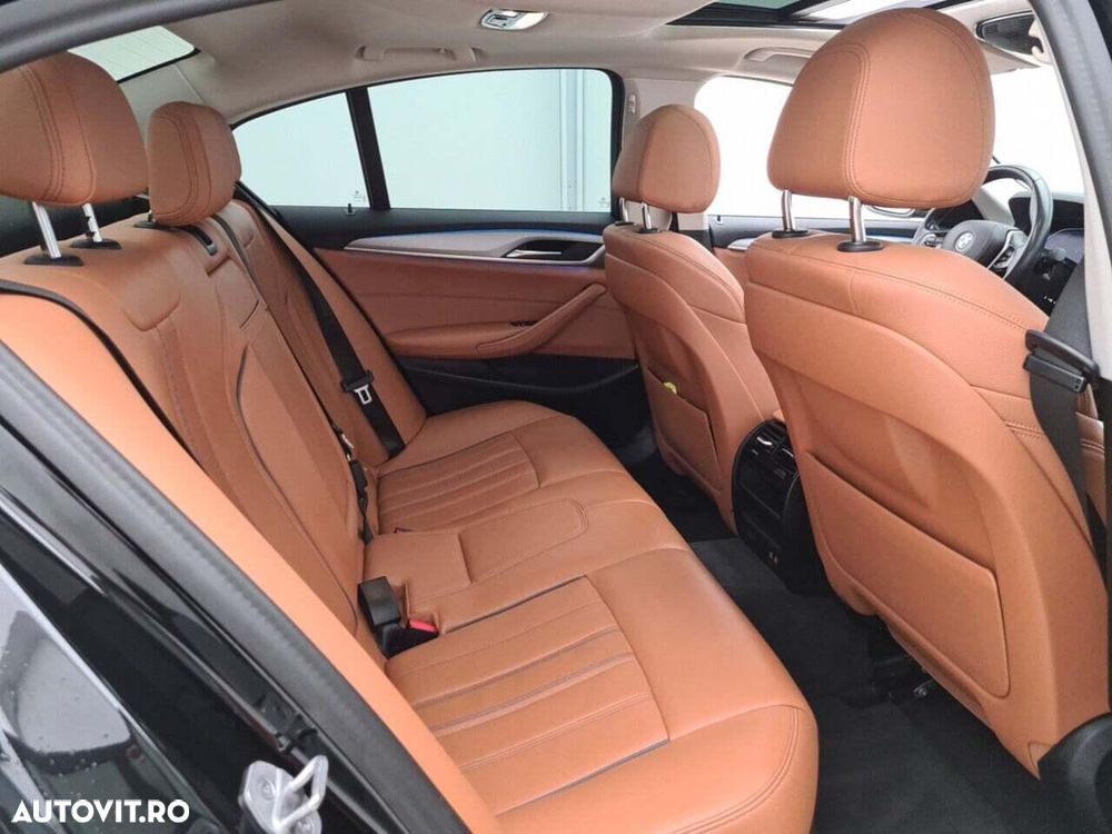 BMW Seria 5 530e Aut. Luxury Line - 9