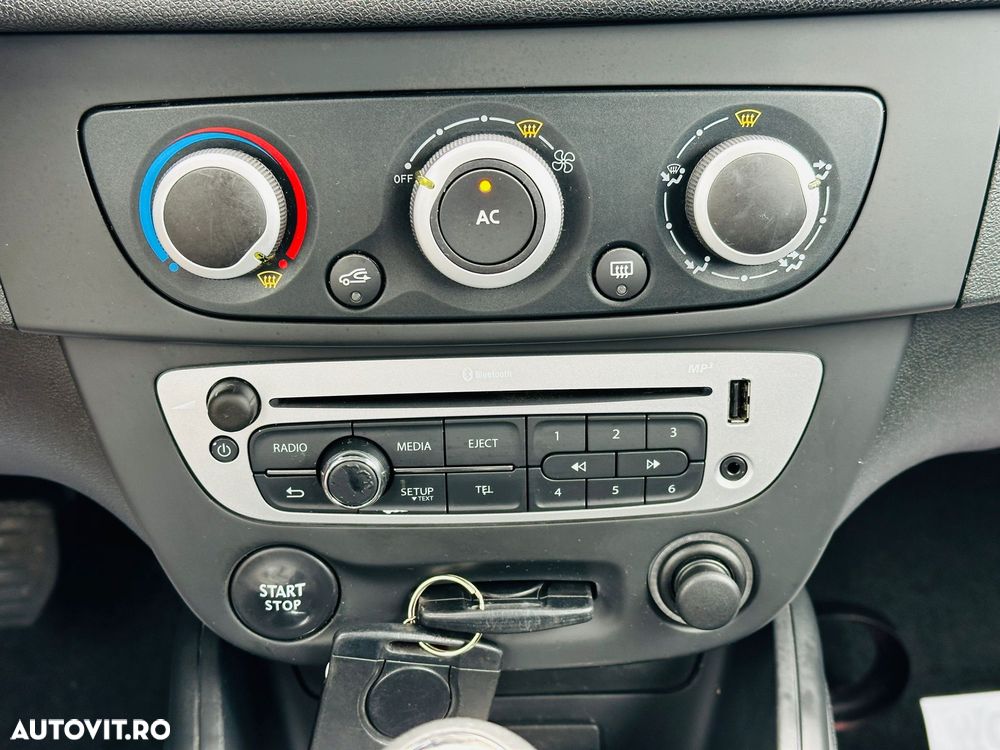 Renault Megane 1.5 dCi Authentique - 25