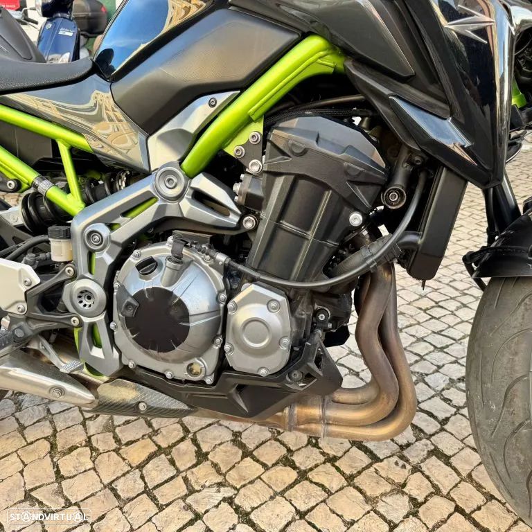 Kawasaki ZR 900 B - 15