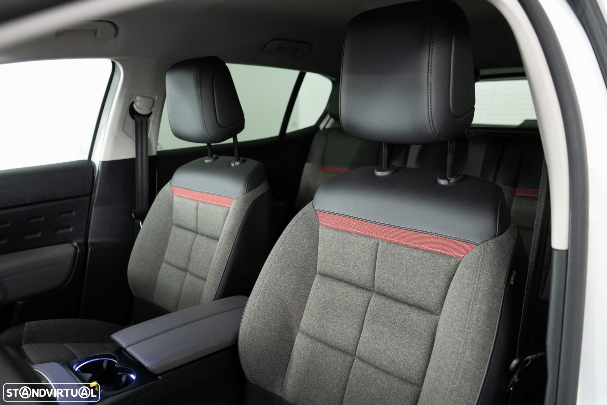 Citroën C5 Aircross 1.6 Hybrid Shine e-EAT8 - 8