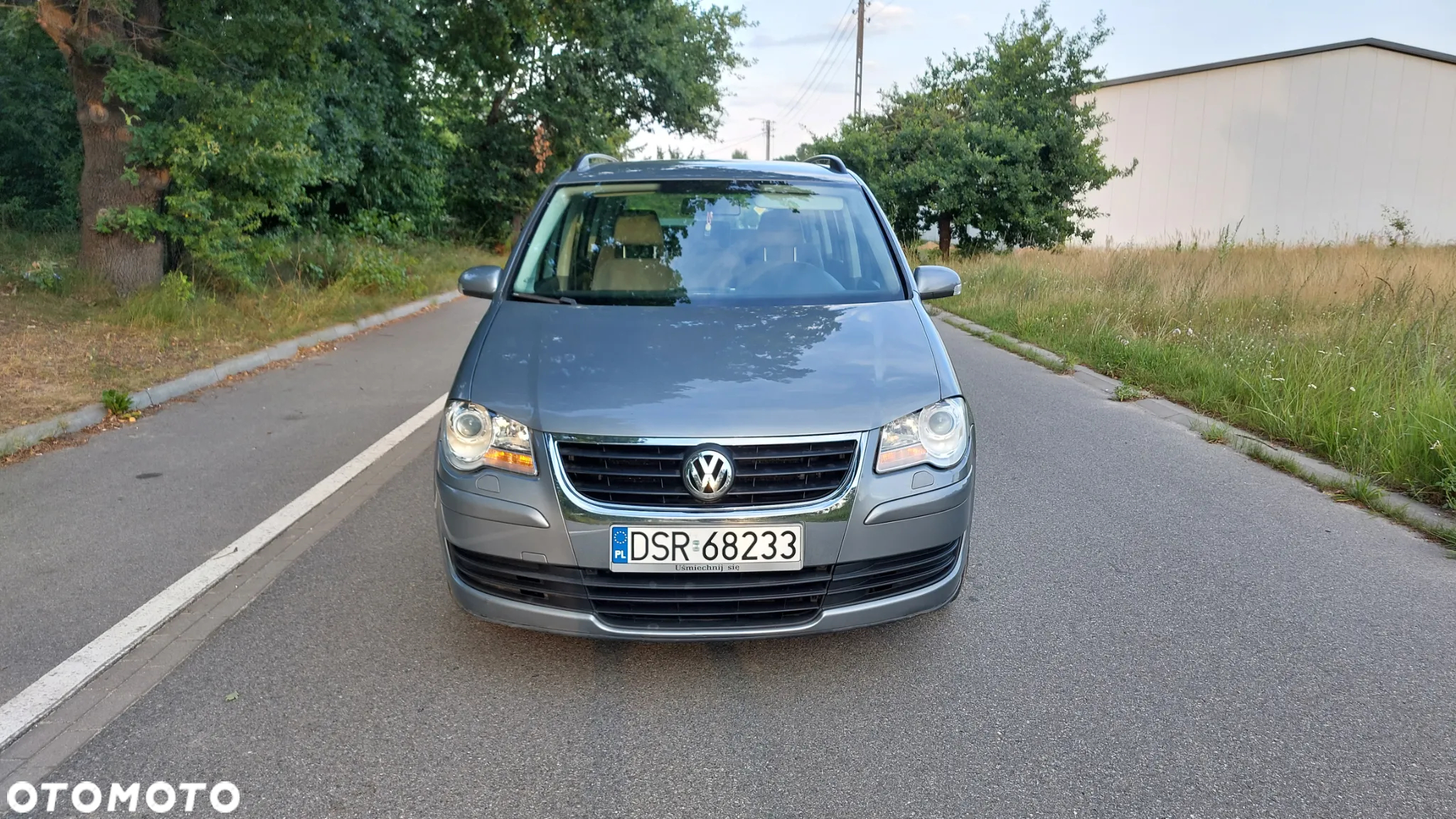 Volkswagen Touran - 13