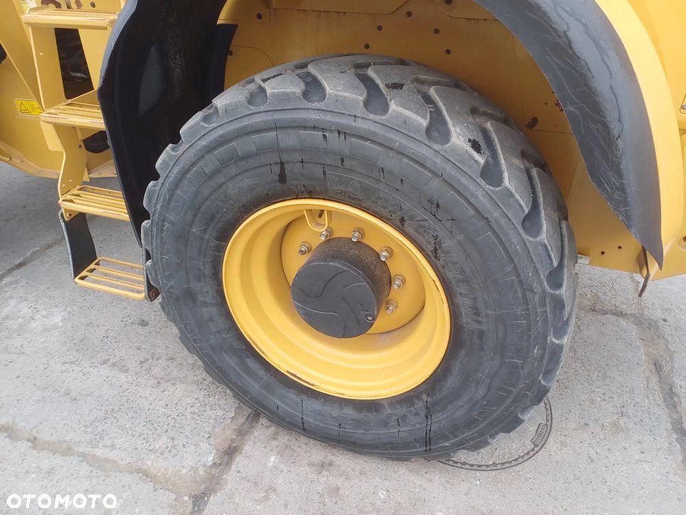 Caterpillar 914K - 16