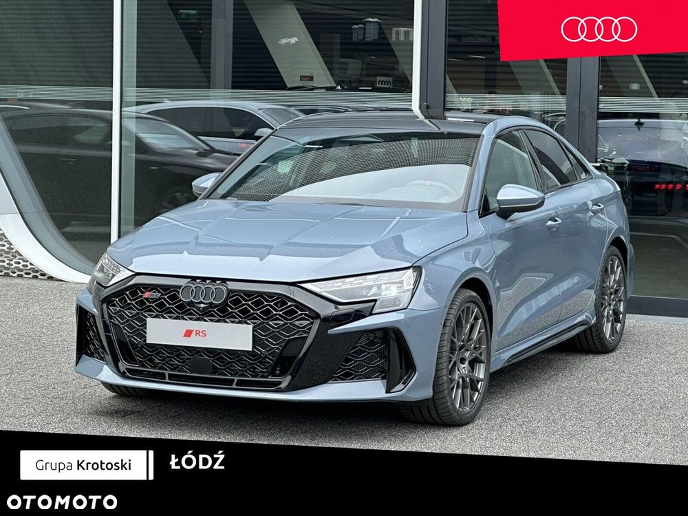 Audi RS3 Limousine - 2
