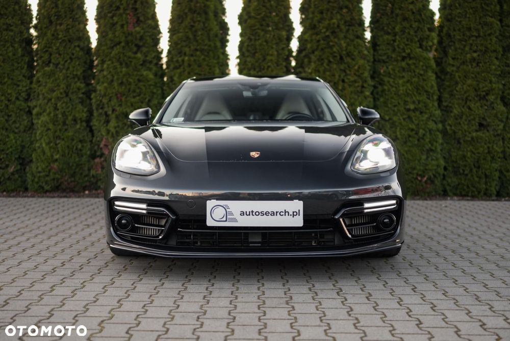Porsche Panamera - 3