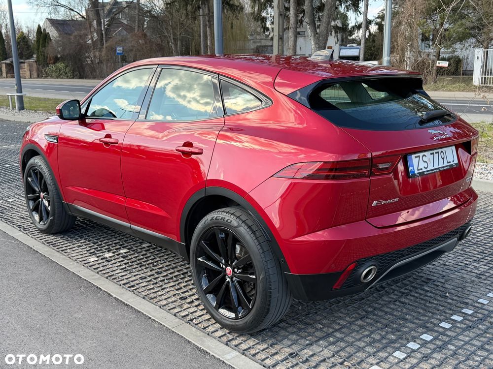 Jaguar E-Pace 2.0 i4P AWD SE - 9