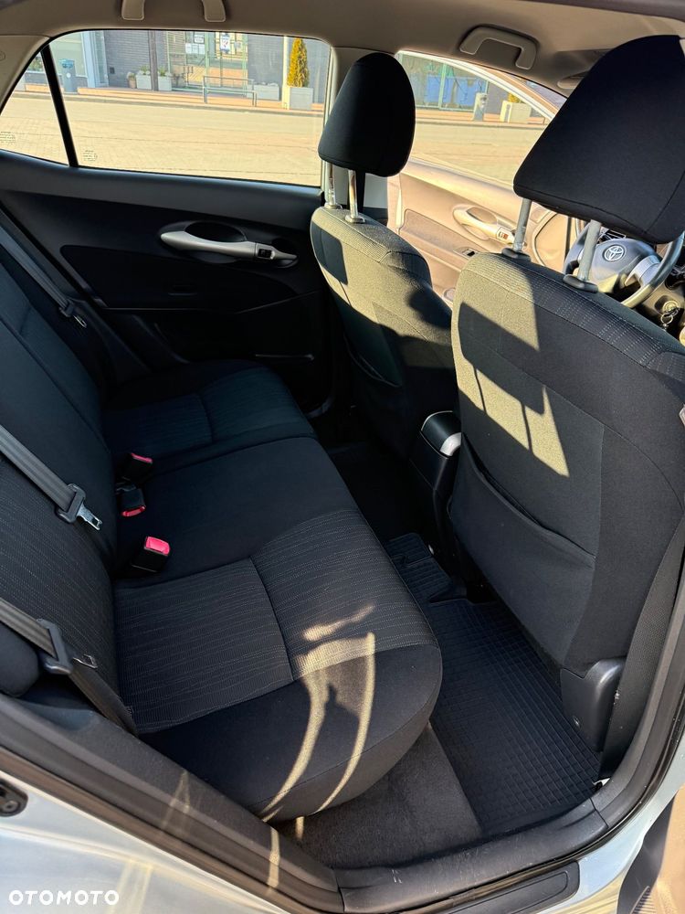 Toyota Auris - 10