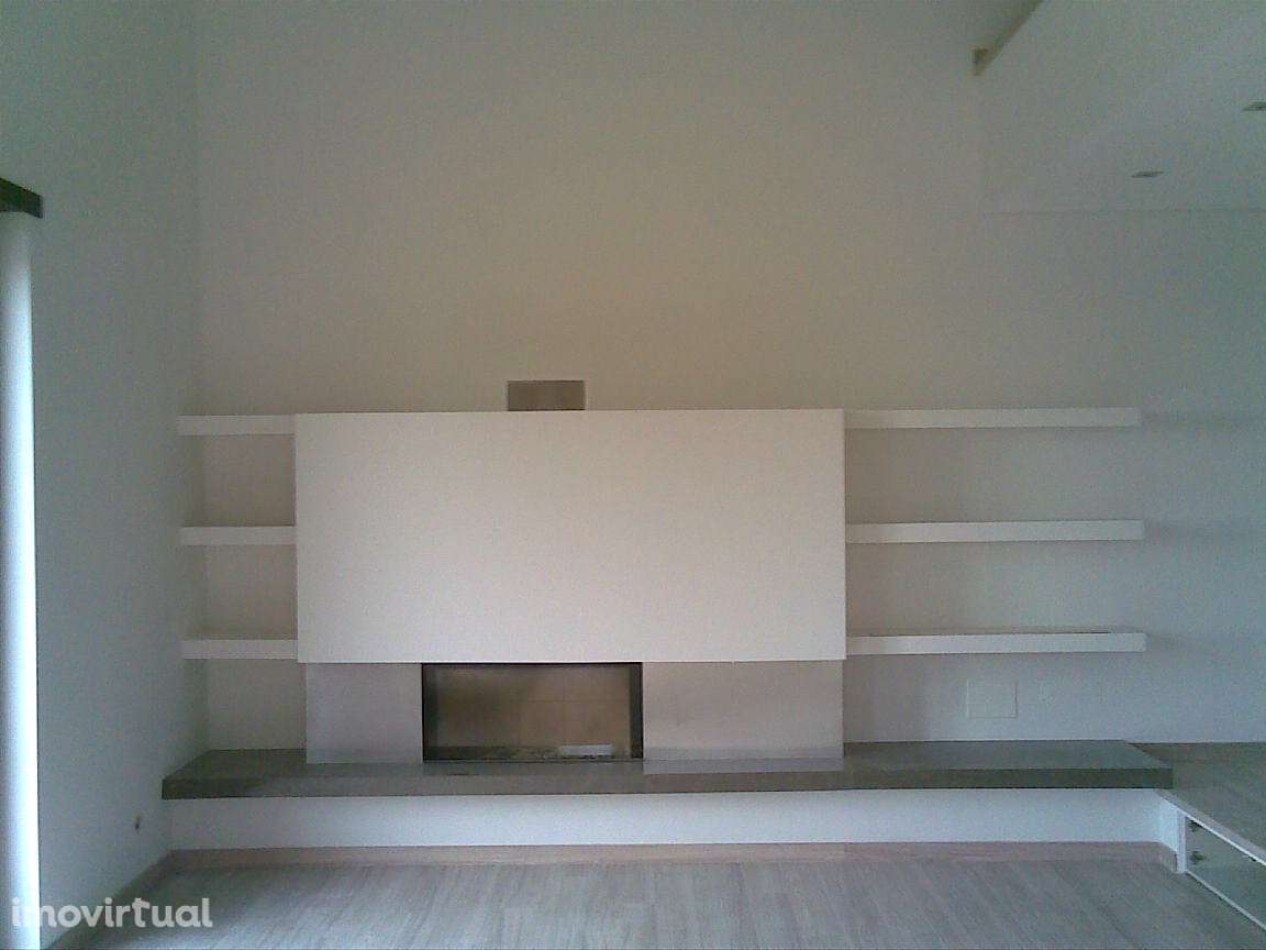 Excelente Moradia em Santa Iria de Azoia - Grande imagem: 4/18