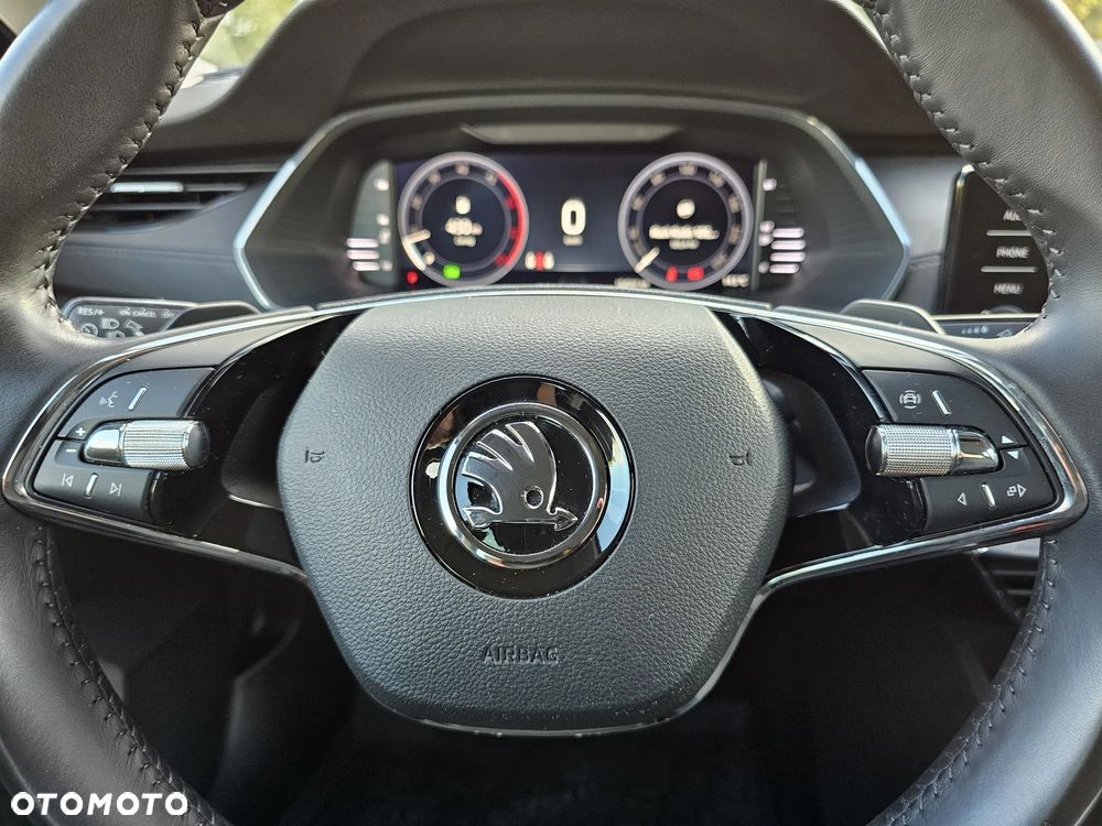 Skoda Octavia 2.0 TDI Ambition DSG - 24
