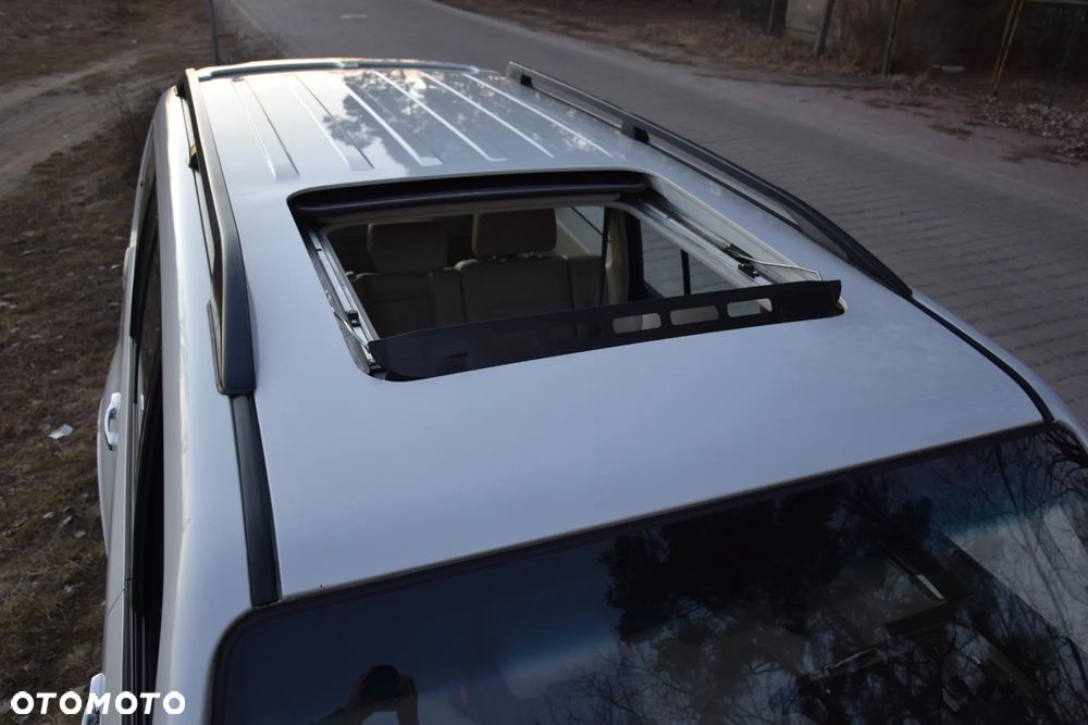 Mitsubishi Pajero - 37