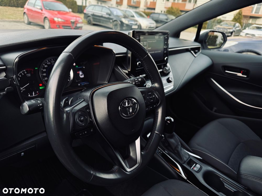 Toyota Corolla 2.0 Hybrid Executive - 22