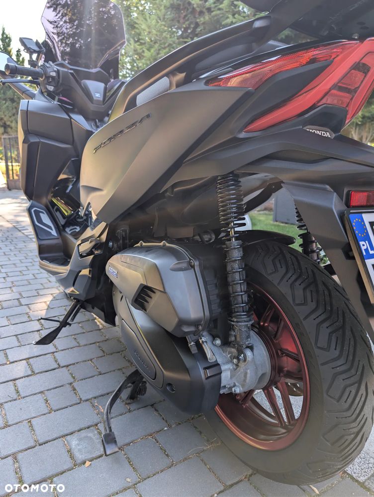 Honda NSS - 4