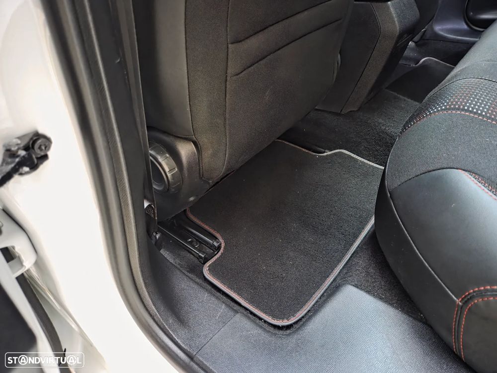 Peugeot 308 PureTech 130 EAT6 Stop & Start GT-Line Edition - 25