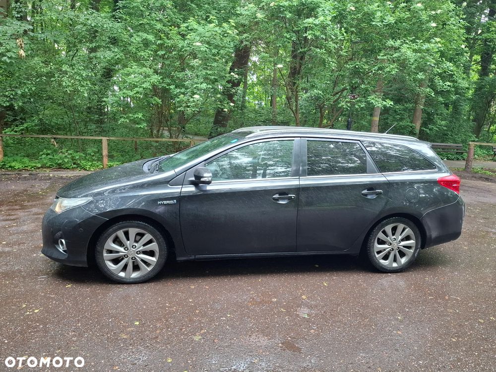 Toyota Auris - 2