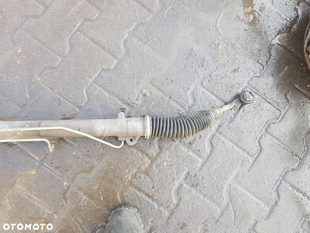 AUDI A4 B7 04-07r MAGLOWNICA PRZEKŁADNIA EUROPA 8E1422105C - 3